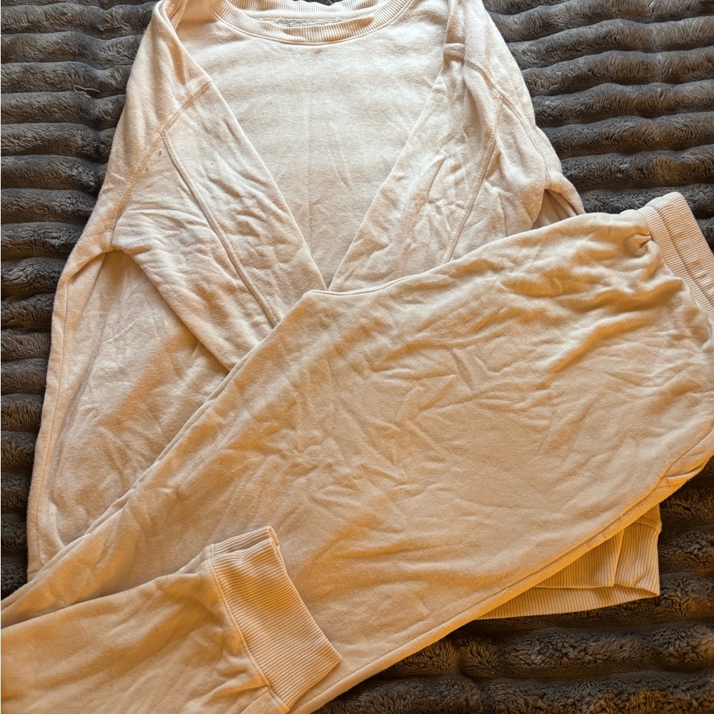 Cream Lounge Set
